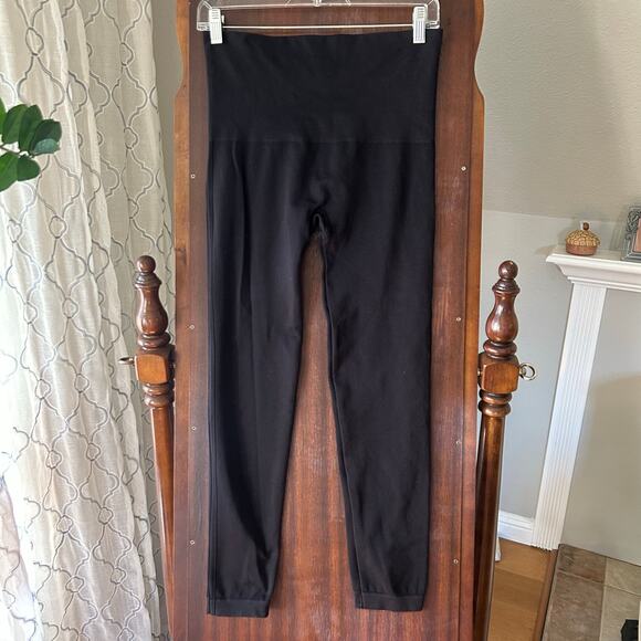 Spanx size XL Black leggings ankle - Picture 1 of 5
